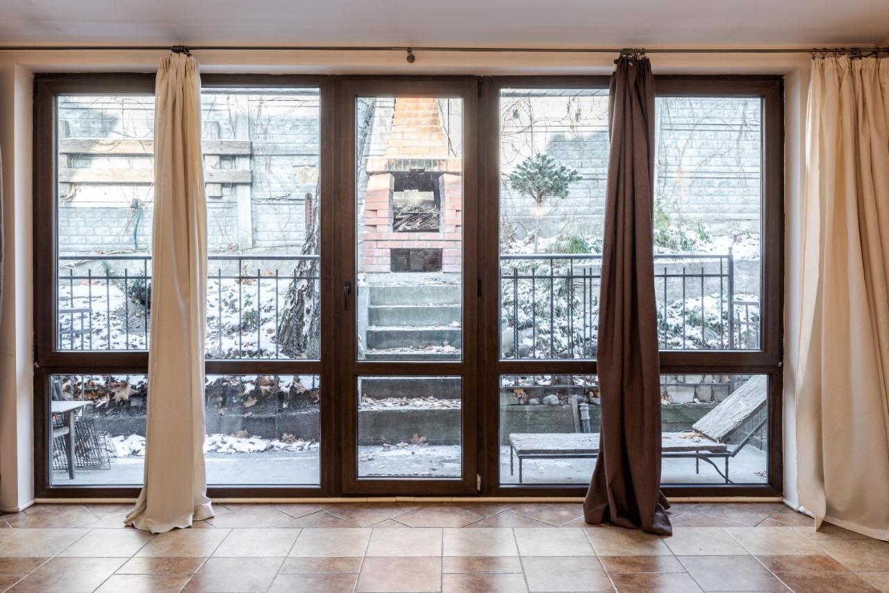 Mangal And Terrace In Center Apartment Lviv Buitenkant foto