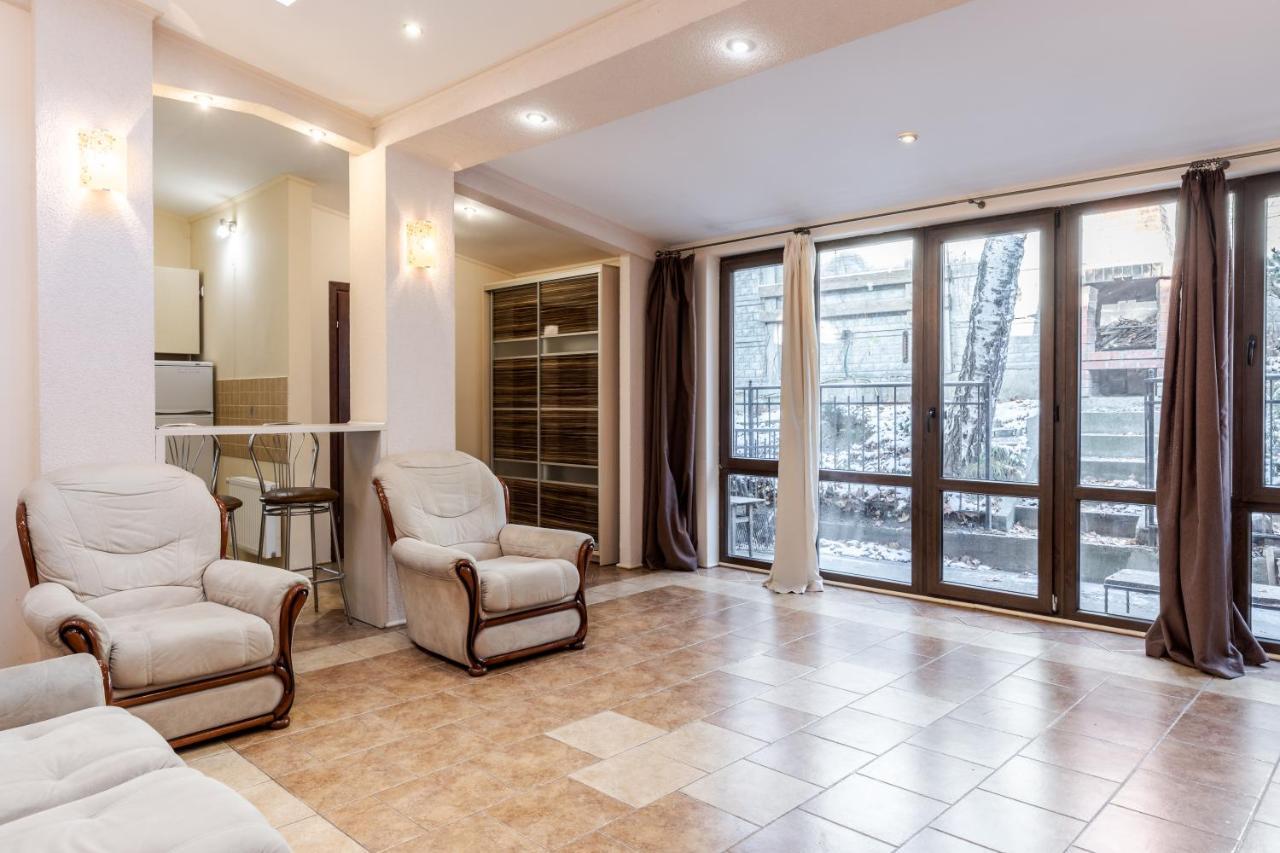 Mangal And Terrace In Center Apartment Lviv Buitenkant foto