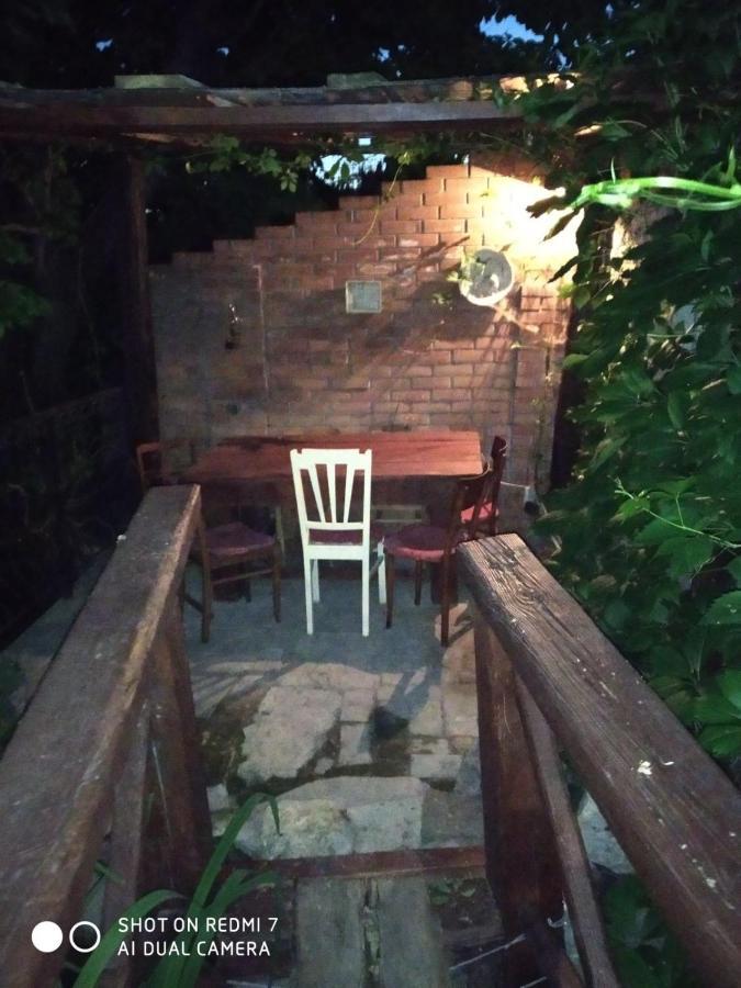 Mangal And Terrace In Center Apartment Lviv Buitenkant foto